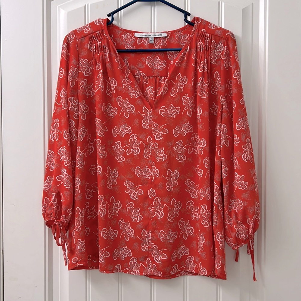 Spring blouse in orange 3/4 sleeve that tie